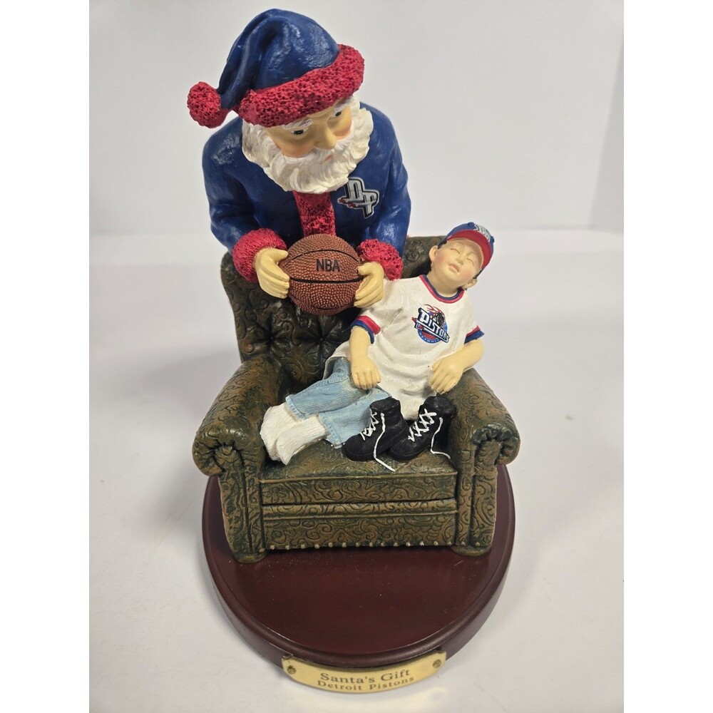 Detroit Pistons Santa's Gift NBA Figurine 2001 Memory Company Limited Series